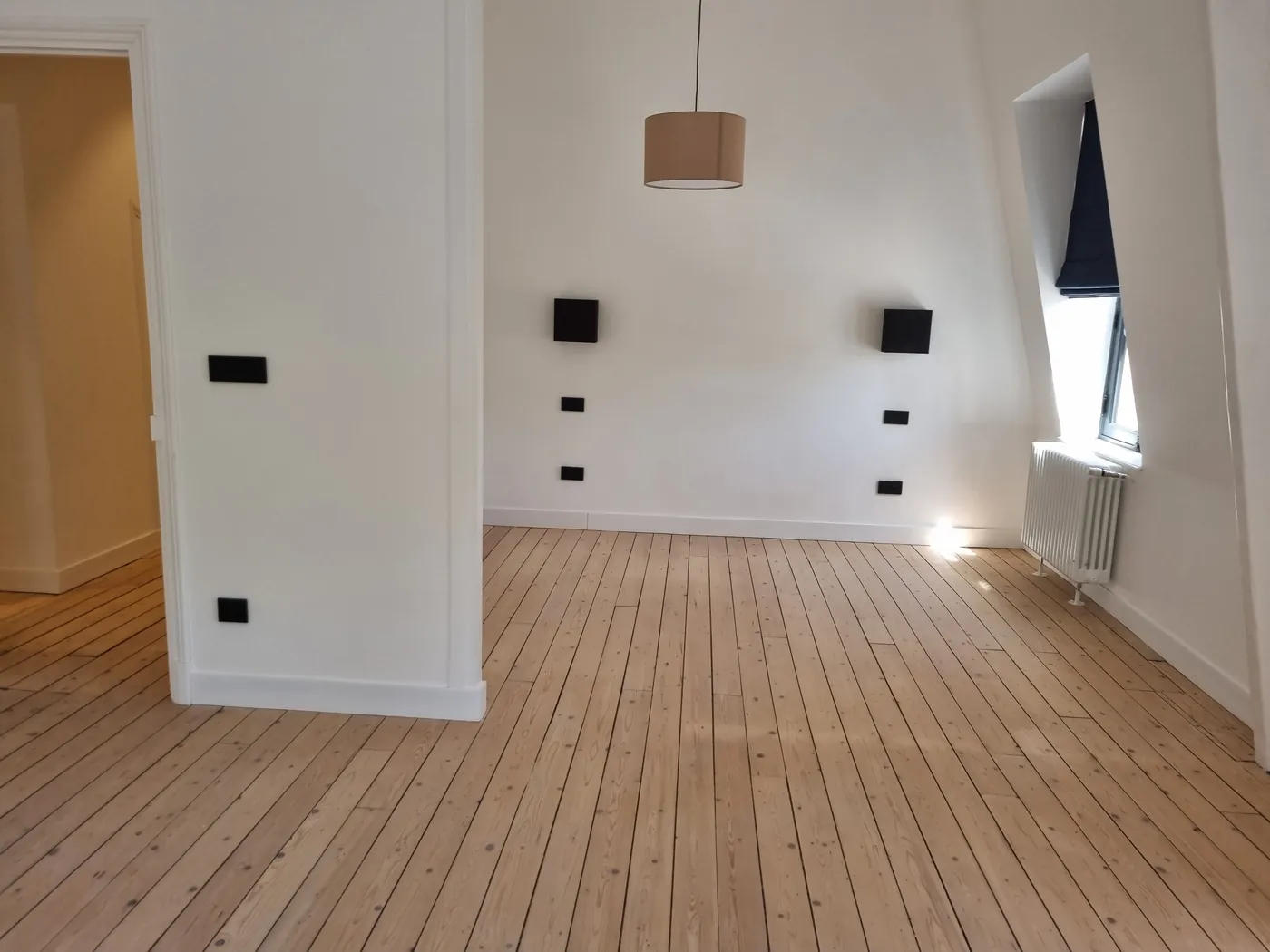 Commandes domotique MyHome intégrées dans un séjour